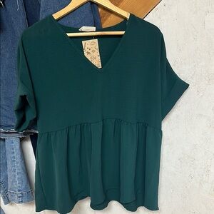 Elegant Green V-Neck Women's Top